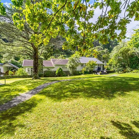 Pinehaven Cottage Upper Hutt Exterior foto